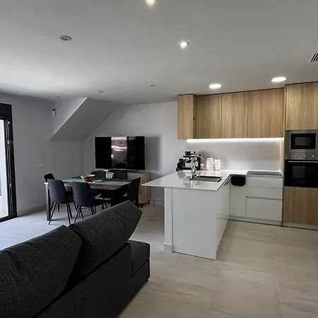 Apartment Br2 Balcones